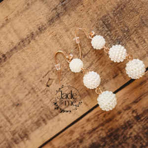 Drop Pearl Earrings